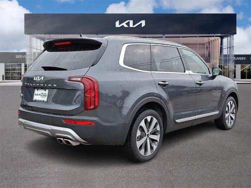 2022 Kia Telluride S