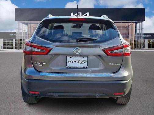 2020 Nissan Rogue Sport SL