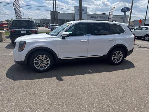 2022 Kia Telluride LX