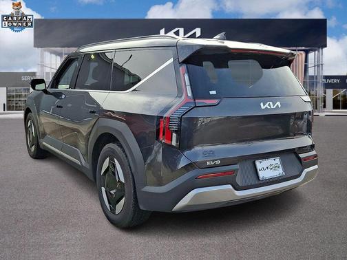 2024 Kia EV9 Wind