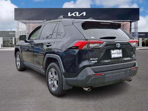 2023 Toyota RAV4 Hybrid XLE
