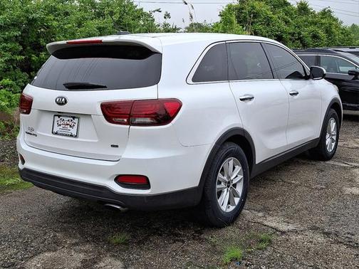 2019 Kia Sorento LX