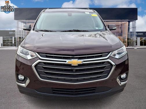 Black Currant Metallic 2018 Chevrolet Traverse LT Cloth