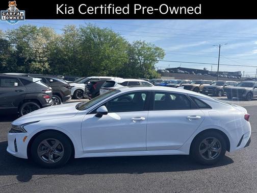 Glacial White Pearl 2023 Kia K5 LXS