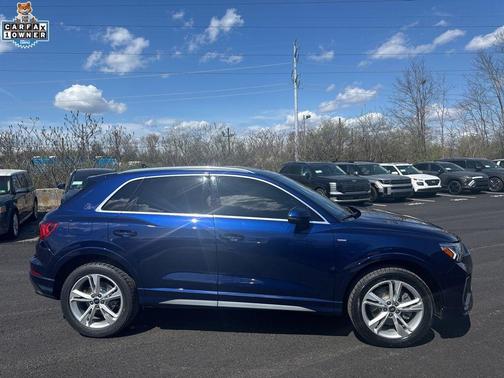 2024 Audi Q3 Premium 45 TFSI S line quattro Tiptronic