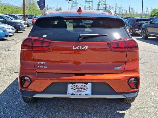 2022 Kia Niro LXS