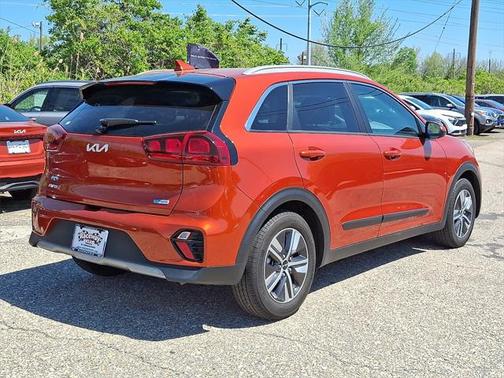 2022 Kia Niro LXS