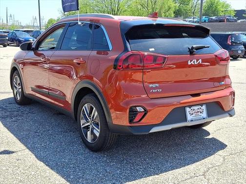 2022 Kia Niro LXS