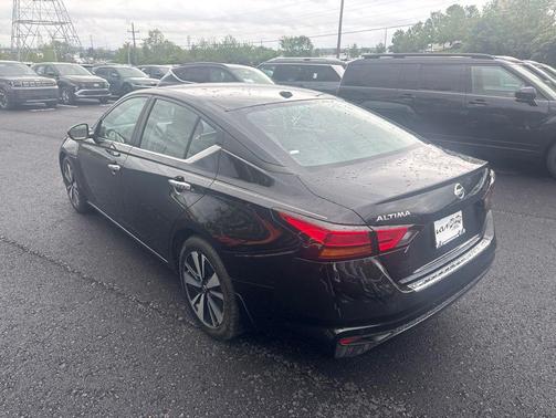 Super Black Clearcoat 2021 Nissan Altima 2.5 SV
