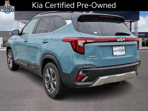 Pluton Blue/Black Roof 2024 Kia Seltos S