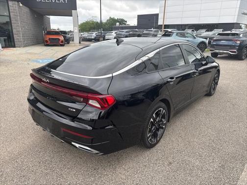 2023 Kia K5 GT-Line