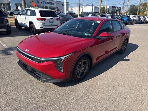 2025 Kia K4 LXS