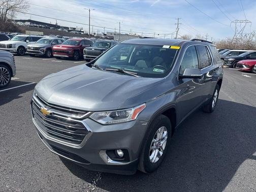 2020 Chevrolet Traverse LT Cloth