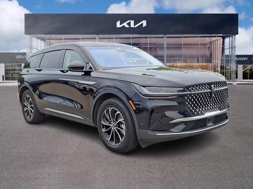 Black Metallic 2024 Lincoln Nautilus Premiere