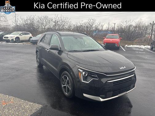 2023 Kia Niro SX