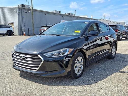 2018 Hyundai ELANTRA SE