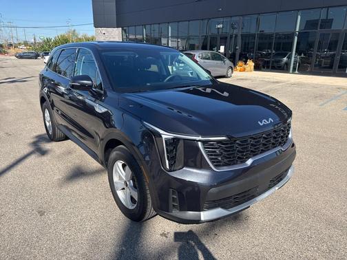 2025 Kia Sorento LX