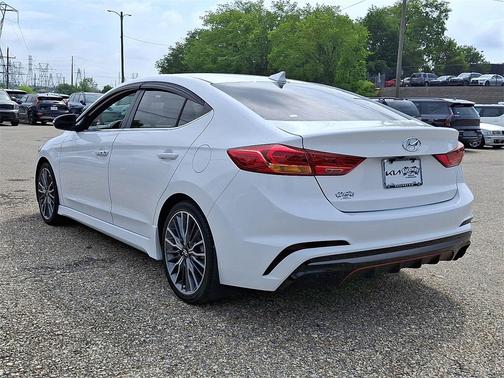 2018 Hyundai ELANTRA Sport