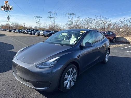 2022 Tesla Model Y Long Range Dual Motor All-Wheel Drive