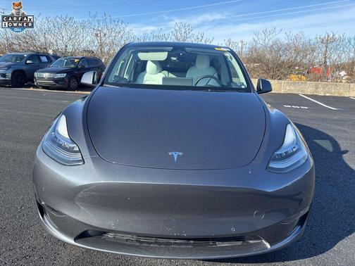 2022 Tesla Model Y Long Range Dual Motor All-Wheel Drive