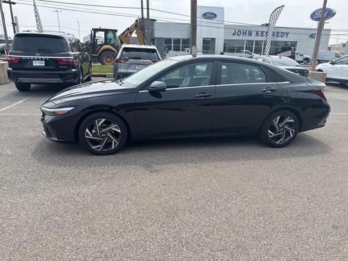 2024 Hyundai ELANTRA Limited