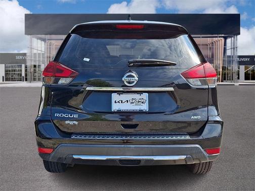 2020 Nissan Rogue S