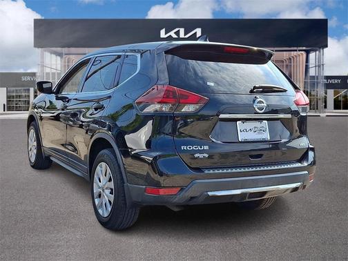 2020 Nissan Rogue S