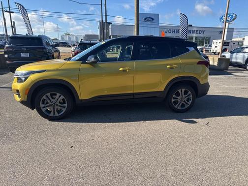 2022 Kia Seltos S