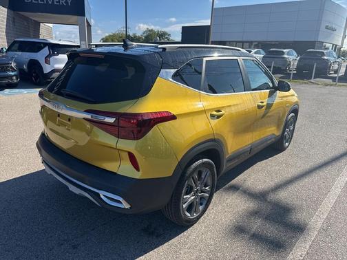 2022 Kia Seltos S
