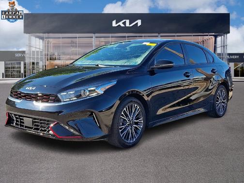 Aurora Black Pearl 2024 Kia Forte GT-Line