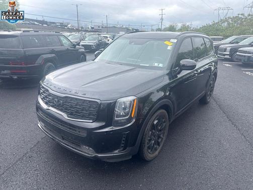 Ebony Black 2022 Kia Telluride SX