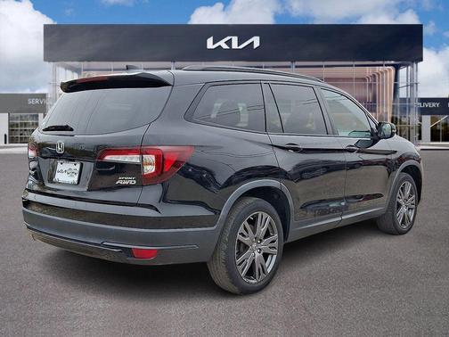 2022 Honda Pilot AWD Sport