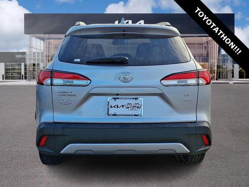 2023 Toyota Corolla Cross LE