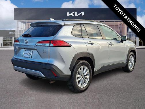 2023 Toyota Corolla Cross LE