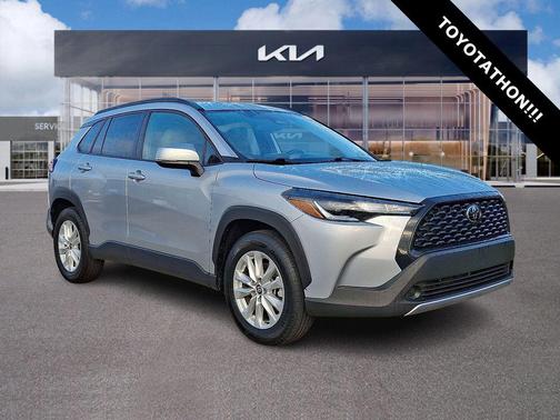 2023 Toyota Corolla Cross LE