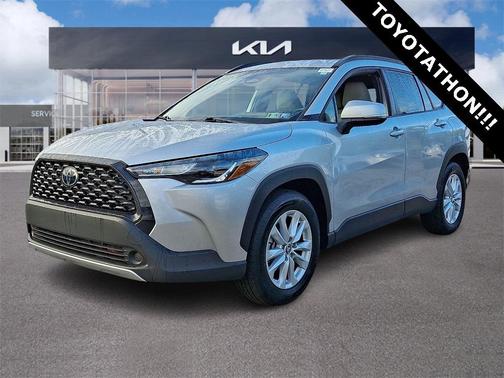 2023 Toyota Corolla Cross LE
