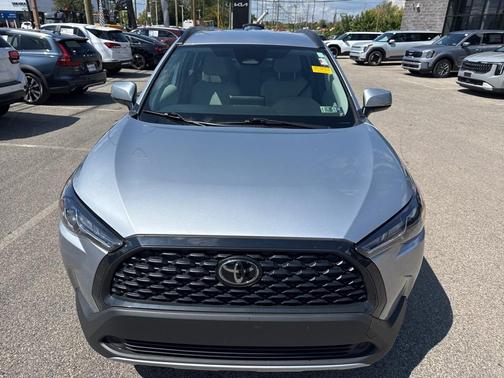 2023 Toyota Corolla Cross LE