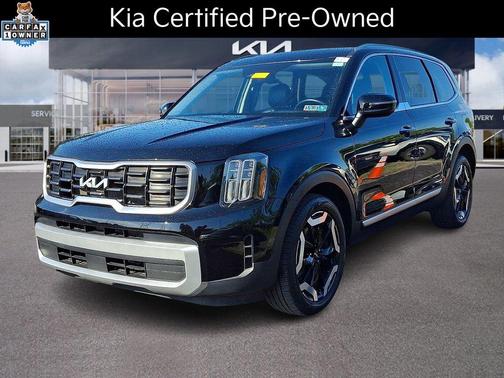 Ebony Black 2024 Kia Telluride S