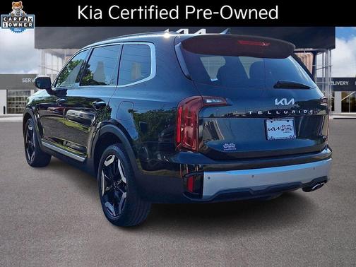 Ebony Black 2024 Kia Telluride S