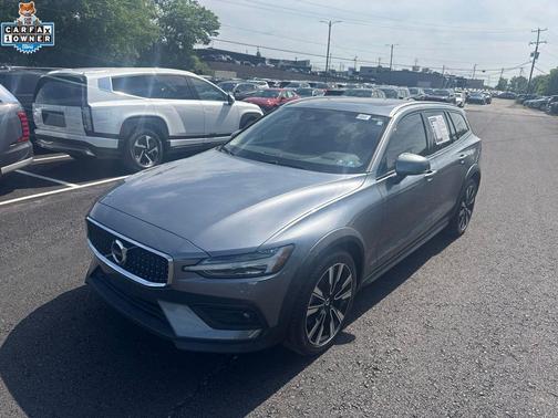 Gray Metallic 2021 Volvo V60 Cross Country T5