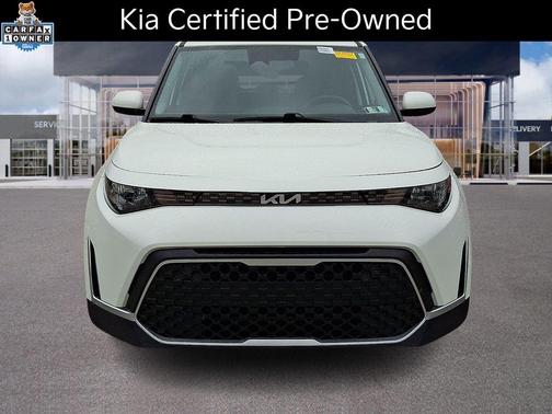 Snow White Pearl 2023 Kia Soul S