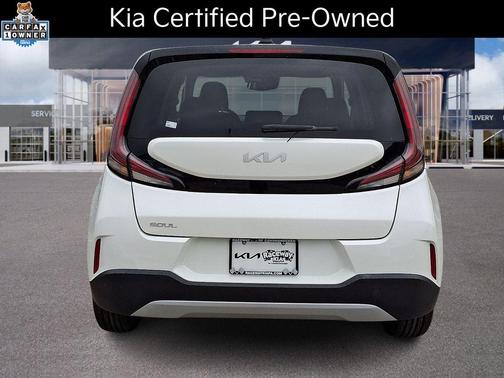 Snow White Pearl 2023 Kia Soul S