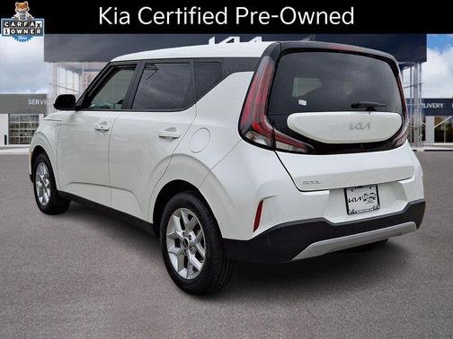 Snow White Pearl 2023 Kia Soul S