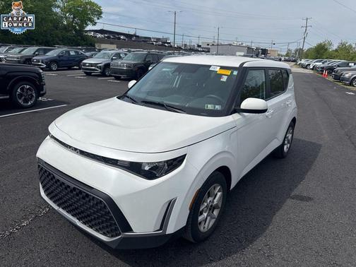 Snow White Pearl 2023 Kia Soul S