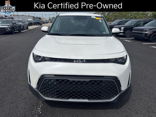 Snow White Pearl 2023 Kia Soul S