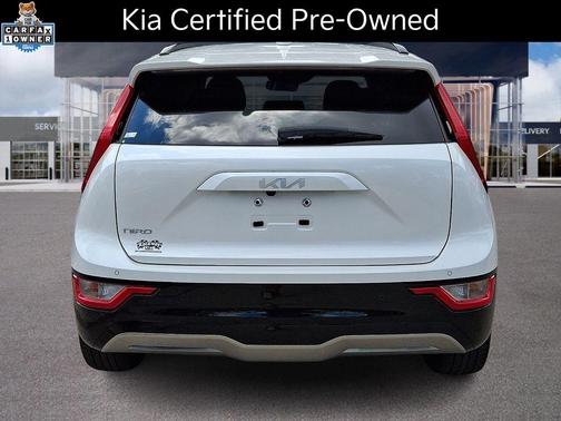Snow White Pearl 2023 Kia Niro EV Wind