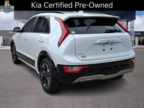Snow White Pearl 2023 Kia Niro EV Wind