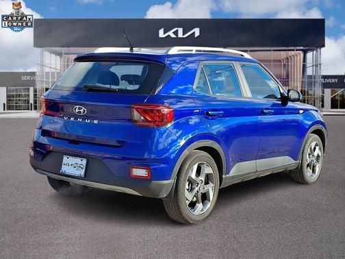 2023 Hyundai VENUE Limited