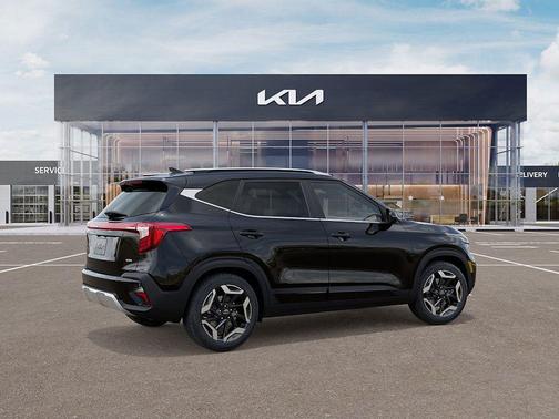 Fusion Black 2026 Kia Seltos SX