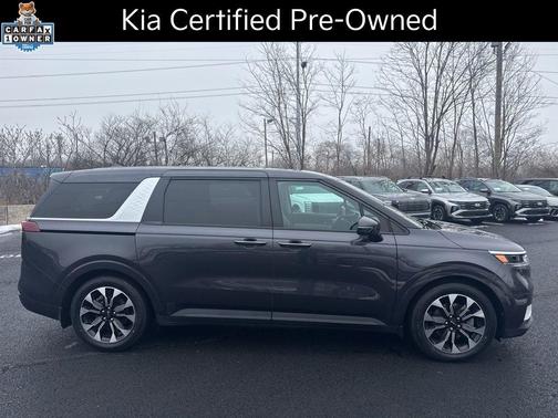 2023 Kia Carnival EX